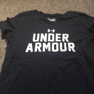 Under Armour black tee